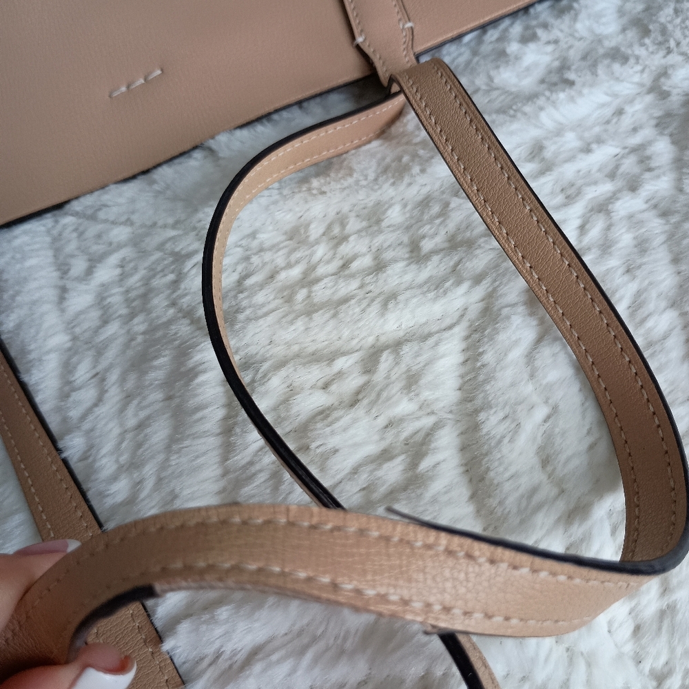 Coach Beige Leather Tote Bag - Picture 12 of 16